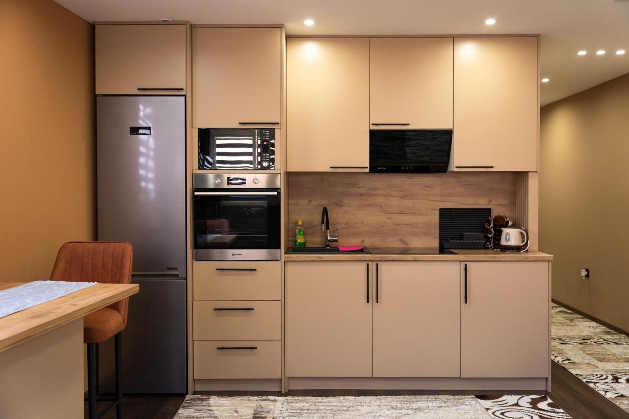 Ema, Asja, Eda Apartment